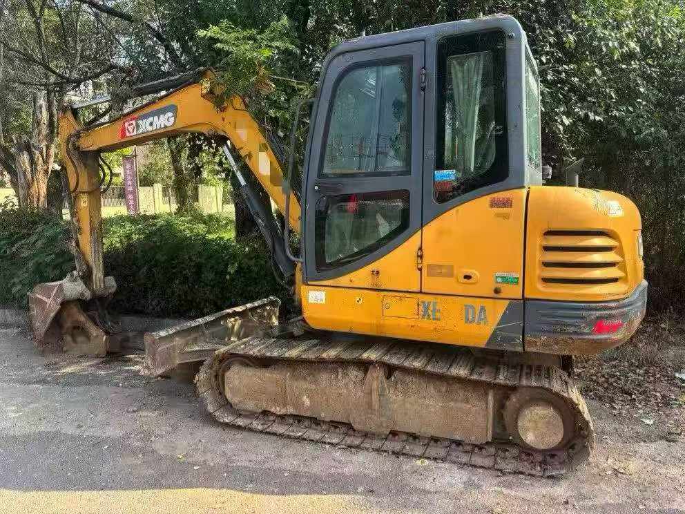 Buy XCMG XE55DA Used Excavator / 4