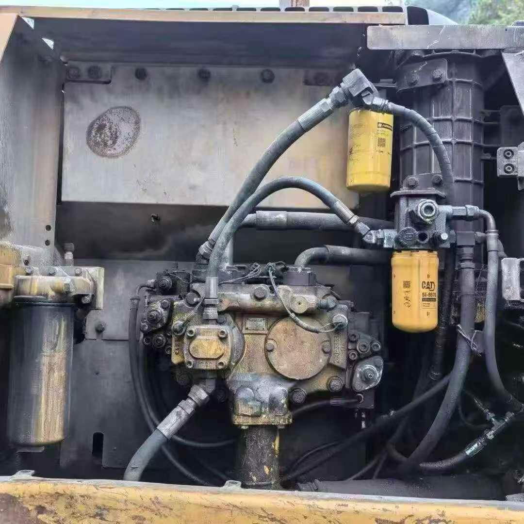 Buy Caterpillar 320D Used Excavator / 6