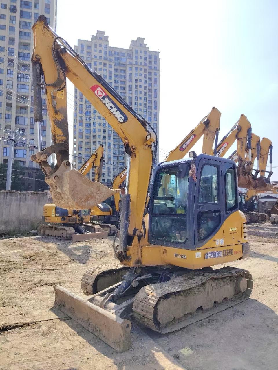 Buy XCMG XE60 Used Excavator / 4