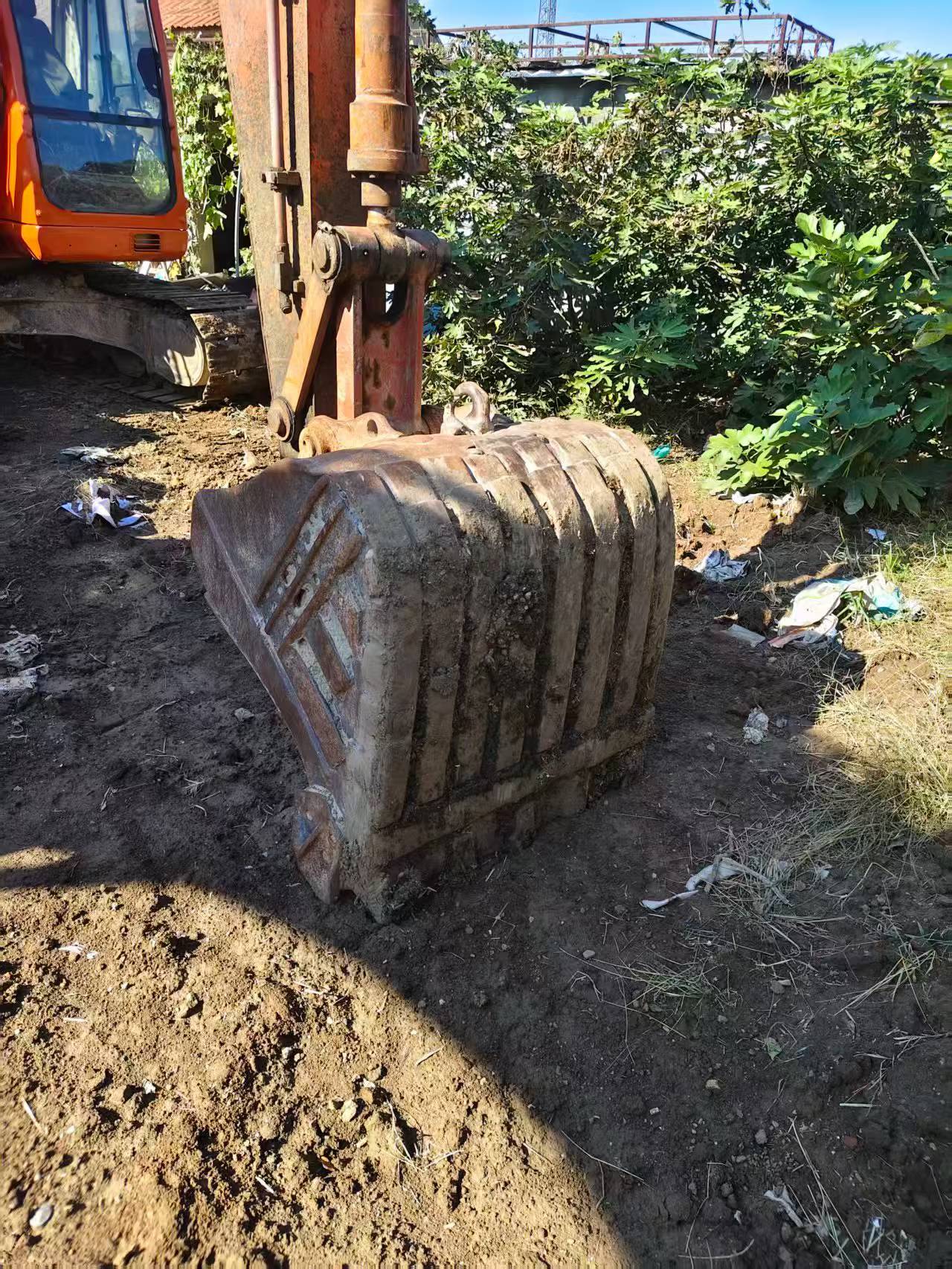 Buy Doosan DH150-7 Used Excavator / 2