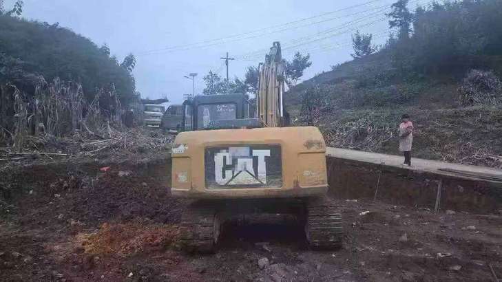 Buy Caterpillar 313D Used Excavator / 1
