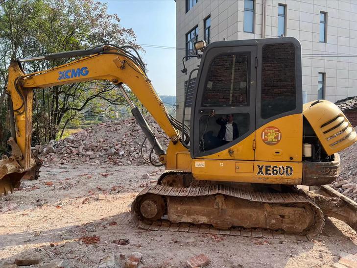 Buy XCMG XE55D Used Excavator / 1