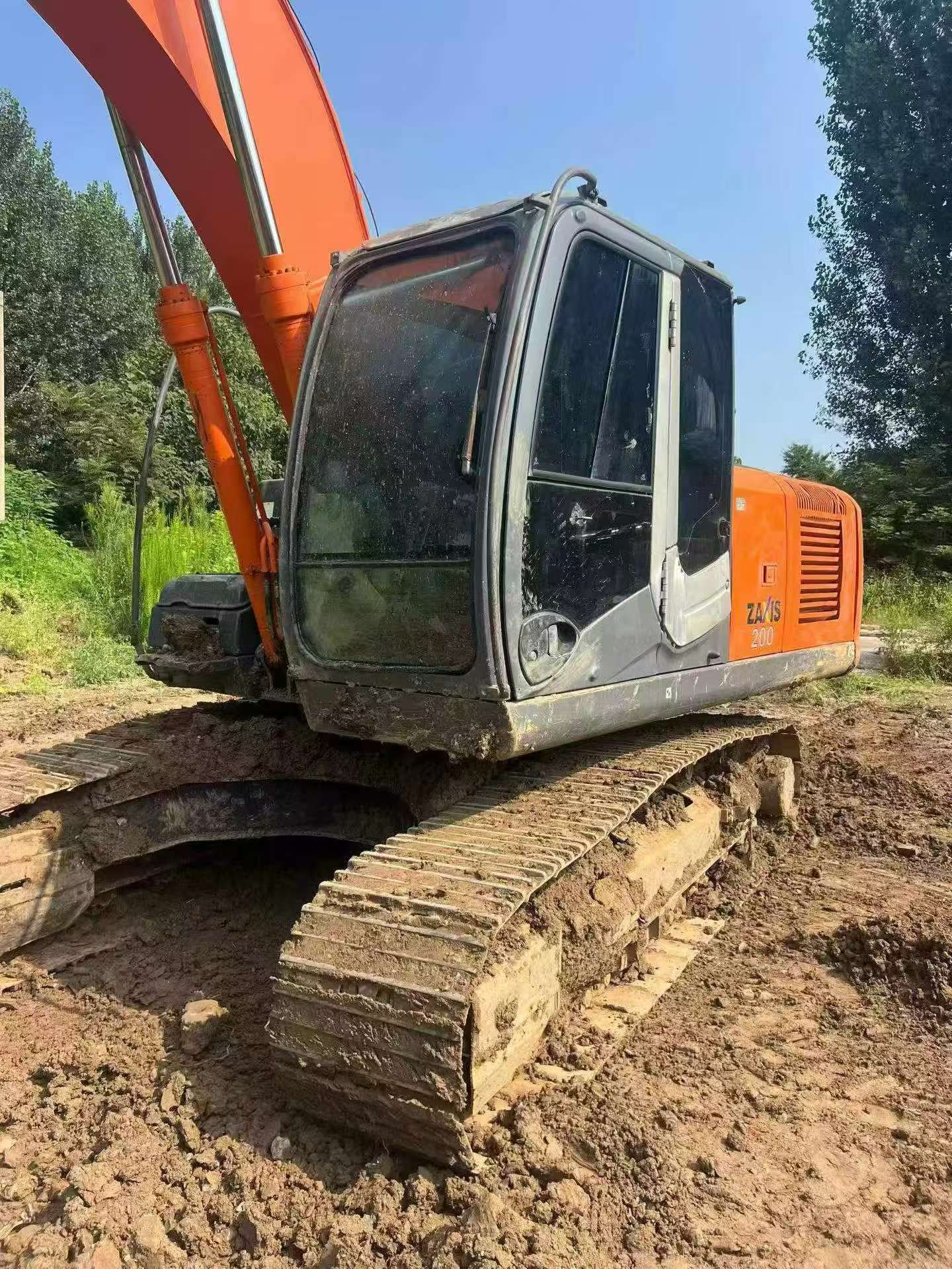 Buy Hitachi EX200 Used Excavator / 3