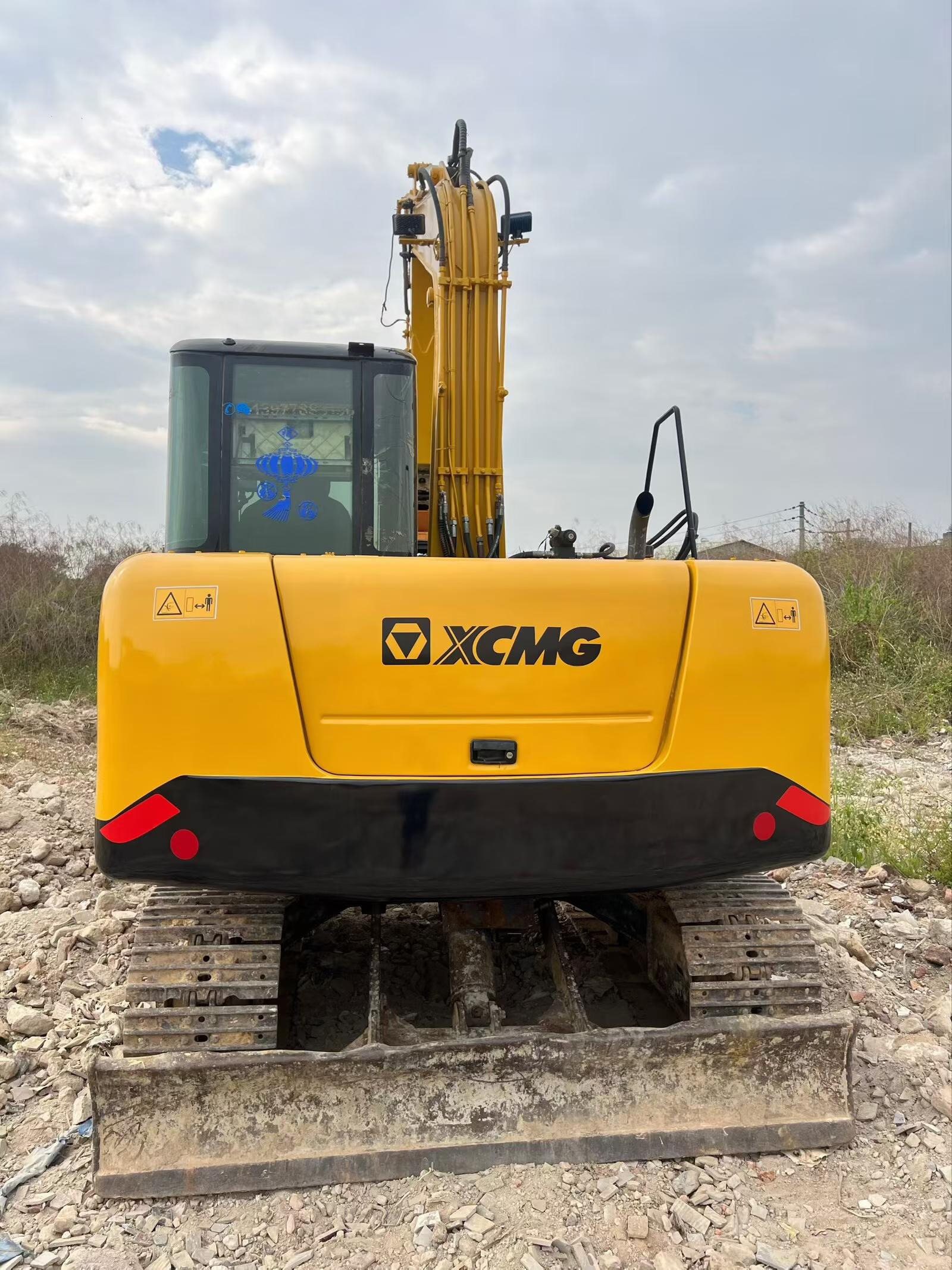 Buy XCMG XE80 Used Excavator / 2