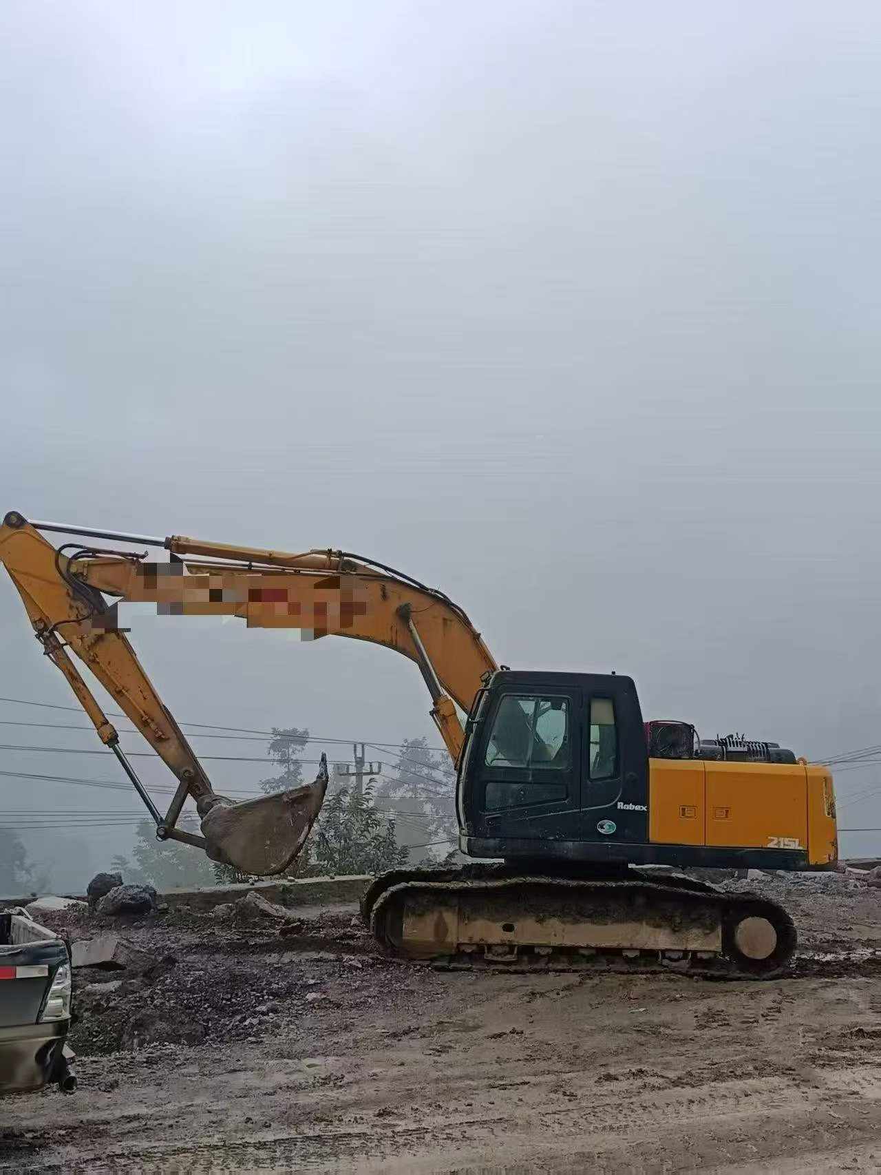 Buy Hyundai R215-7 Used Excavator / 4