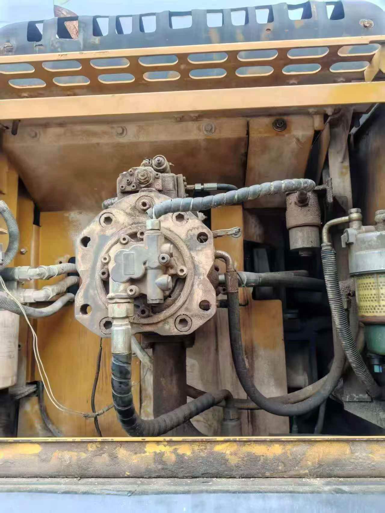 شراء حفارة Sany SY305C مستعملة / 4