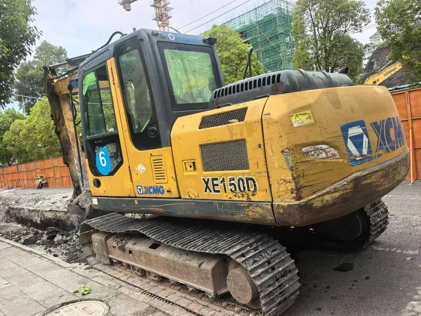 Buy XCMG XE135B Used Excavator / 2