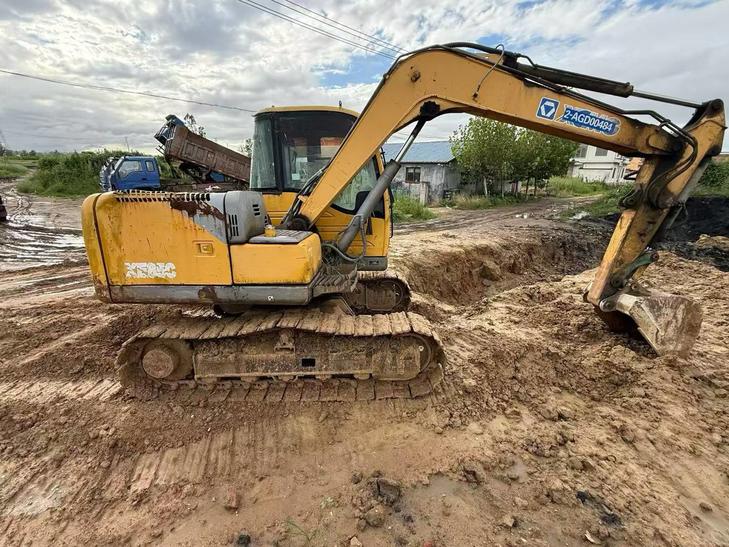 Buy XCMG XE80 Used Excavator / 1