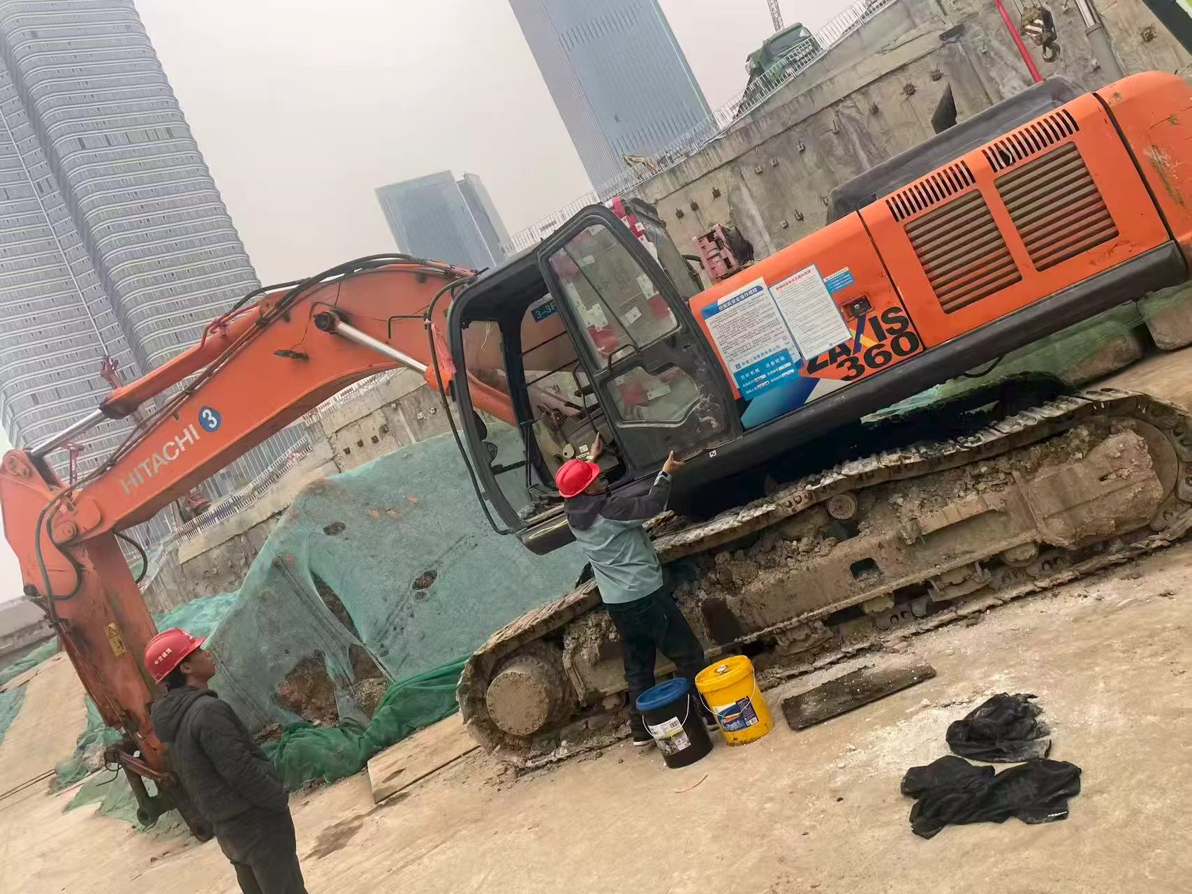 Buy Hitachi EX360-5 Used Excavator / 4