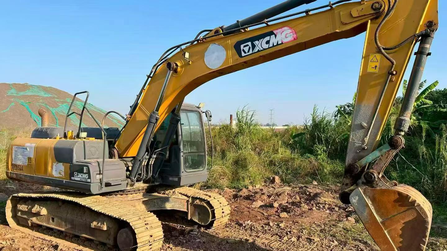 Buy XCMG XE200DA Used Excavator / 2