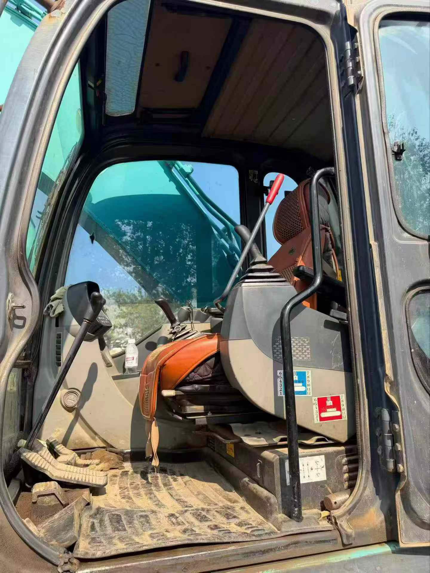 Buy Kobelco SK200-2 Used Excavator / 9