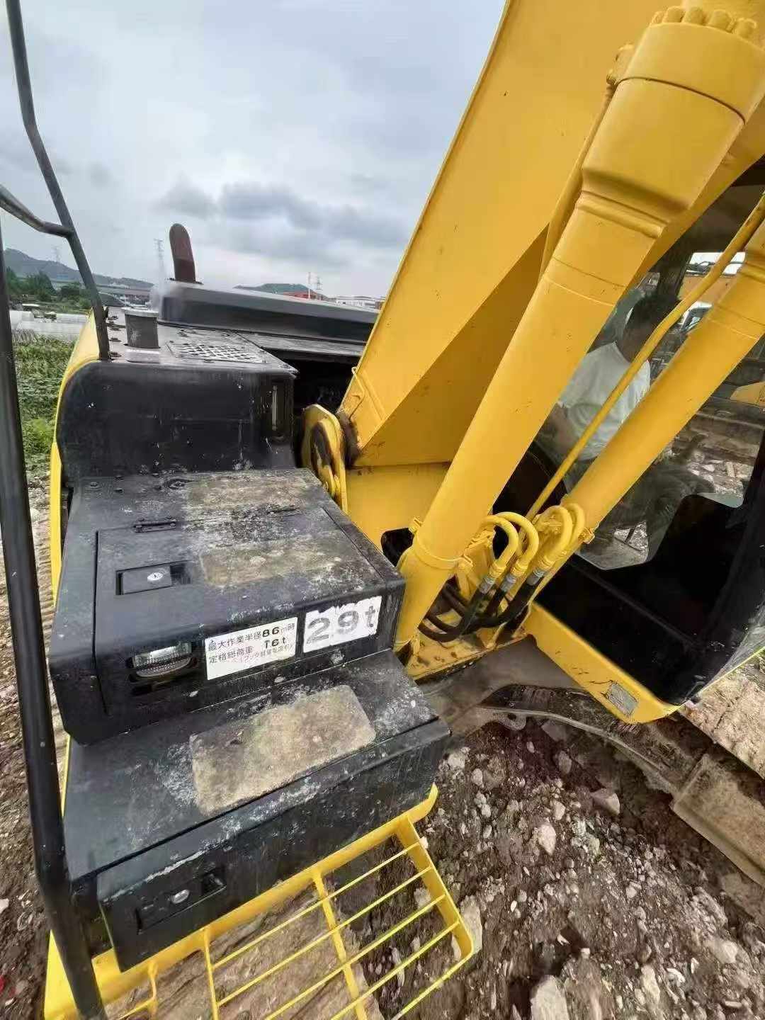 Buy Sumitomo SH220LC-3 Used Excavator / 7