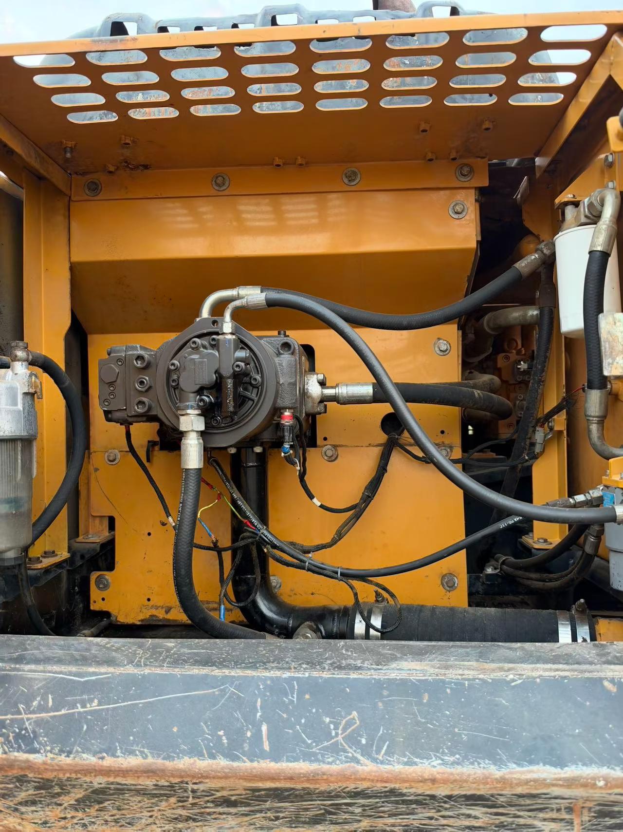 Buy Sany SY245H Used Excavator / 7