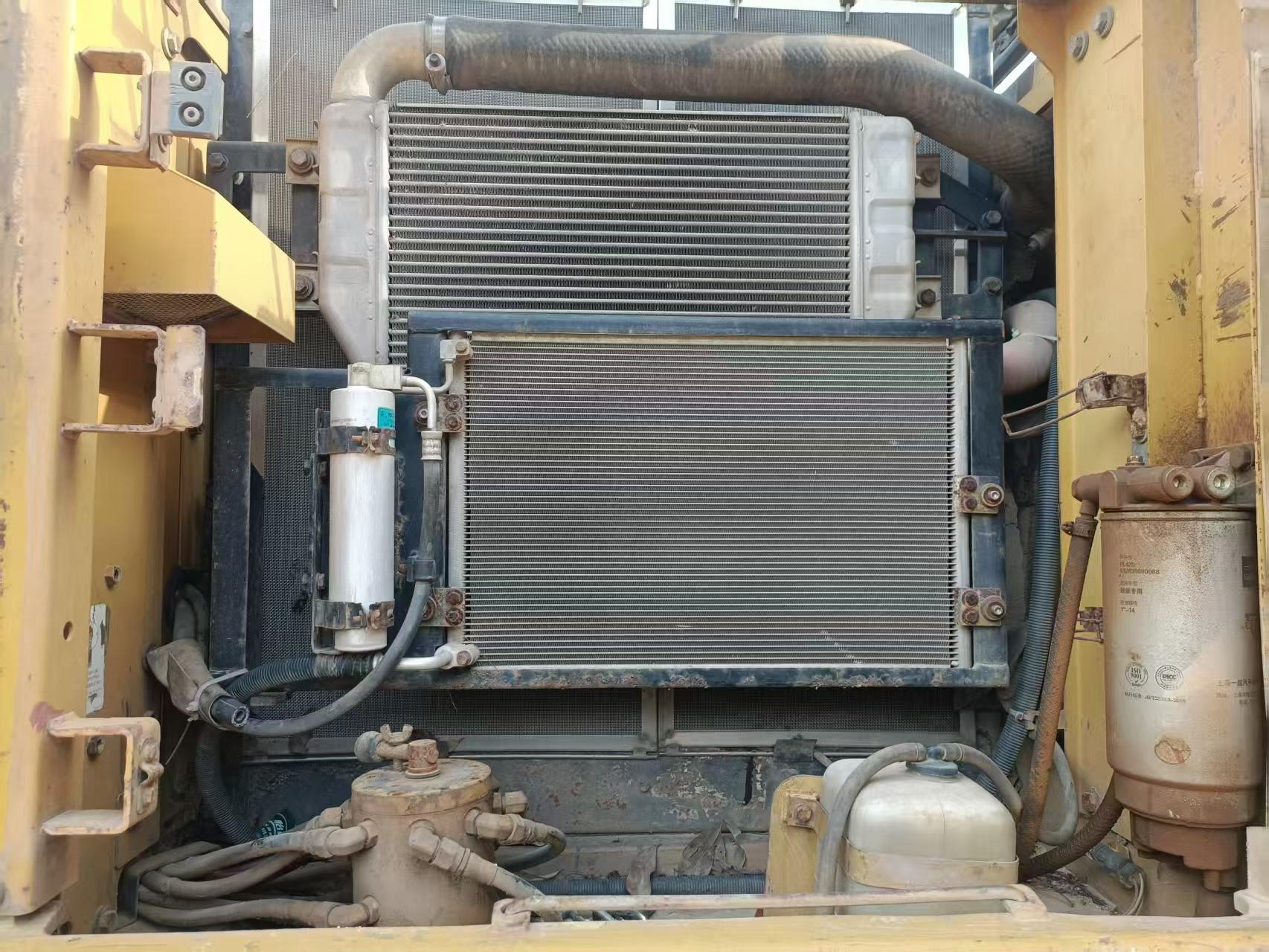 Buy Caterpillar 320D Used Excavator / 6