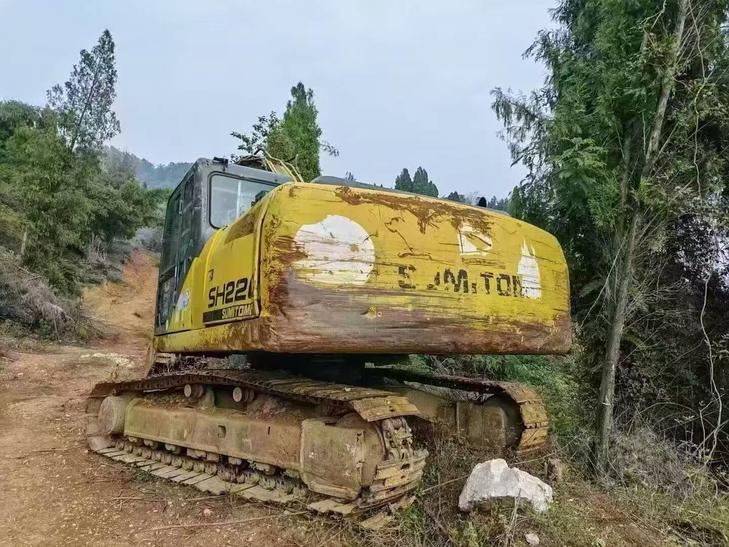 Buy Sumitomo SH200-5 Used Excavator / 1