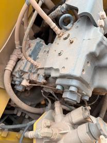 Buy Komatsu PC220-8 Used Excavator / 9 Buy Komatsu PC220-8 Used Excavator / 9