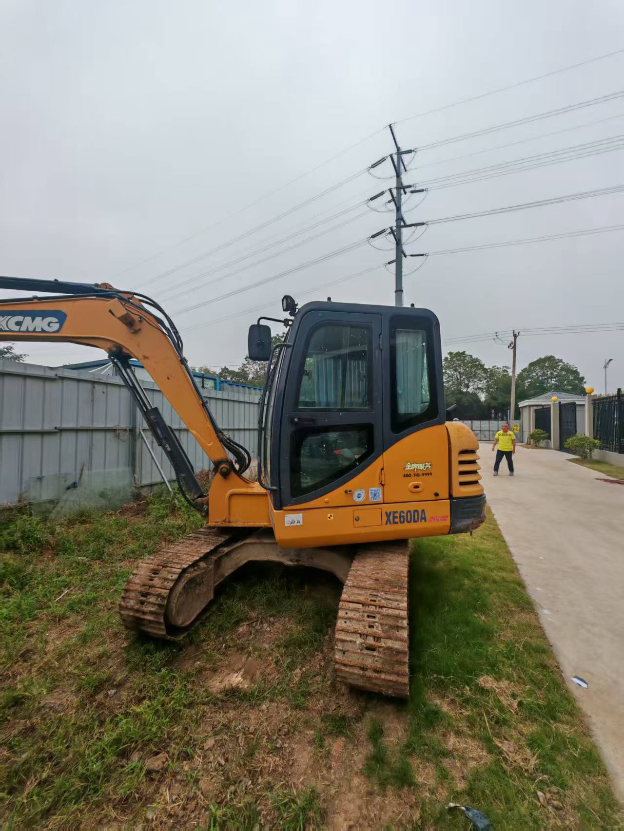 Buy XCMG XE60 Used Excavator / 9