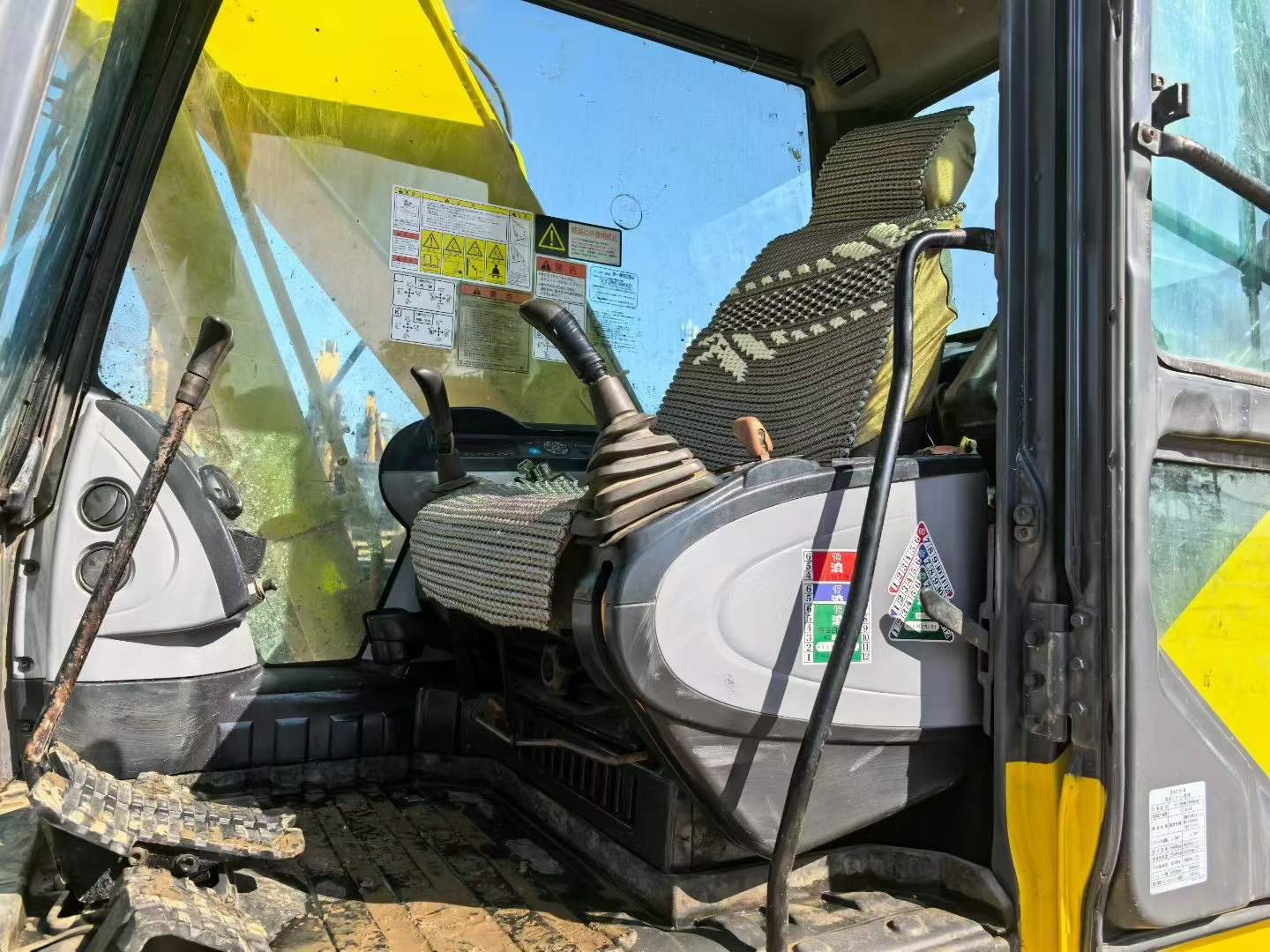 Buy Sumitomo SH210-5 Used Excavator / 6