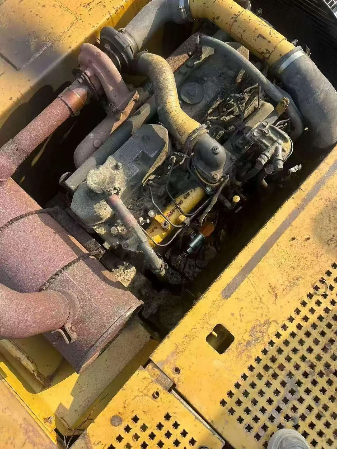 Buy Caterpillar 320V2 Used Excavator / 5