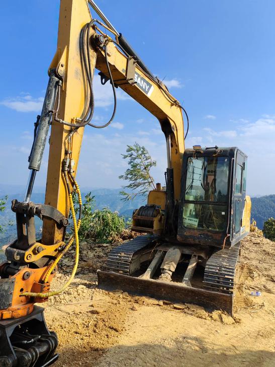 Buy Sany SY75 Used Excavator / 1