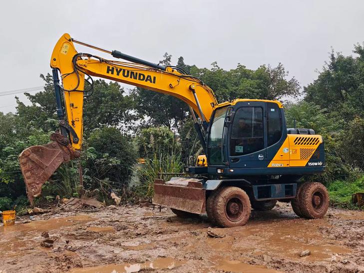 Buy Hyundai R150-7 Used Excavator / 1