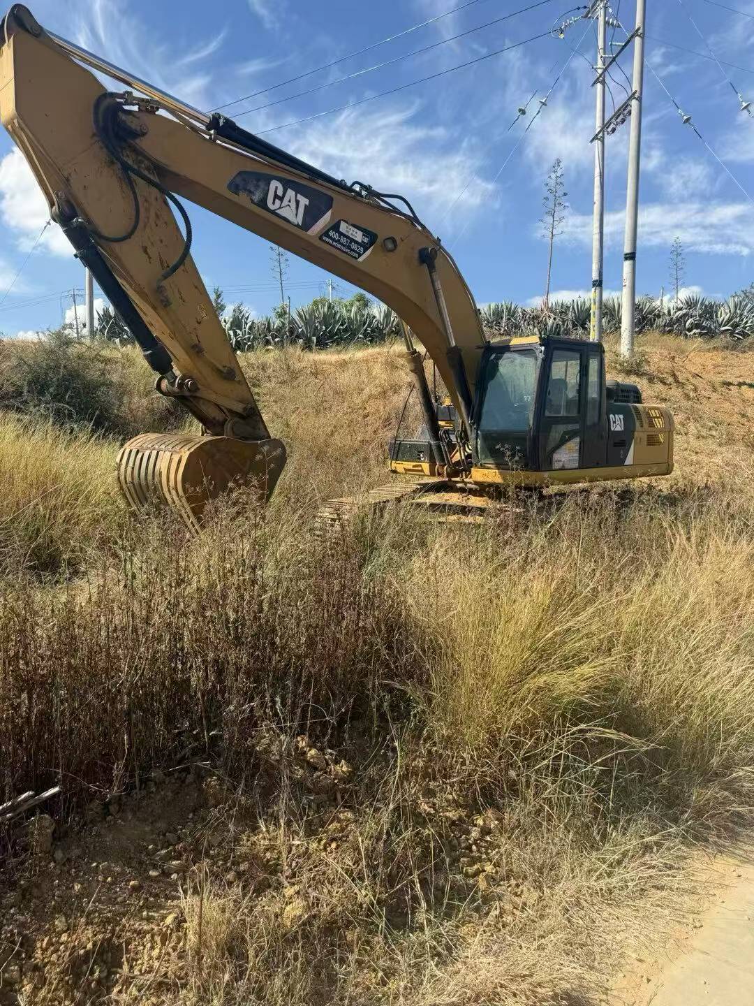 Buy Caterpillar 330B Used Excavator / 8