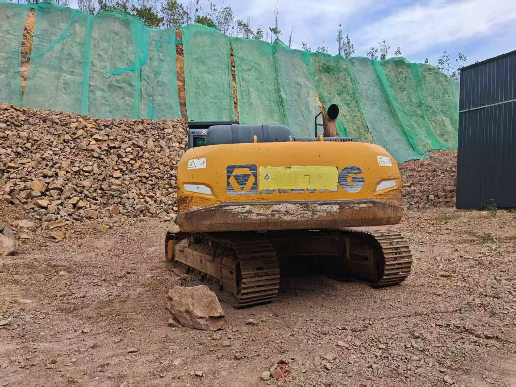 Buy XCMG XE380DK Used Excavator / 3