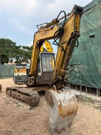 Buy Komatsu PC60-6 Used Excavator / 4 Buy Komatsu PC60-6 Used Excavator / 4