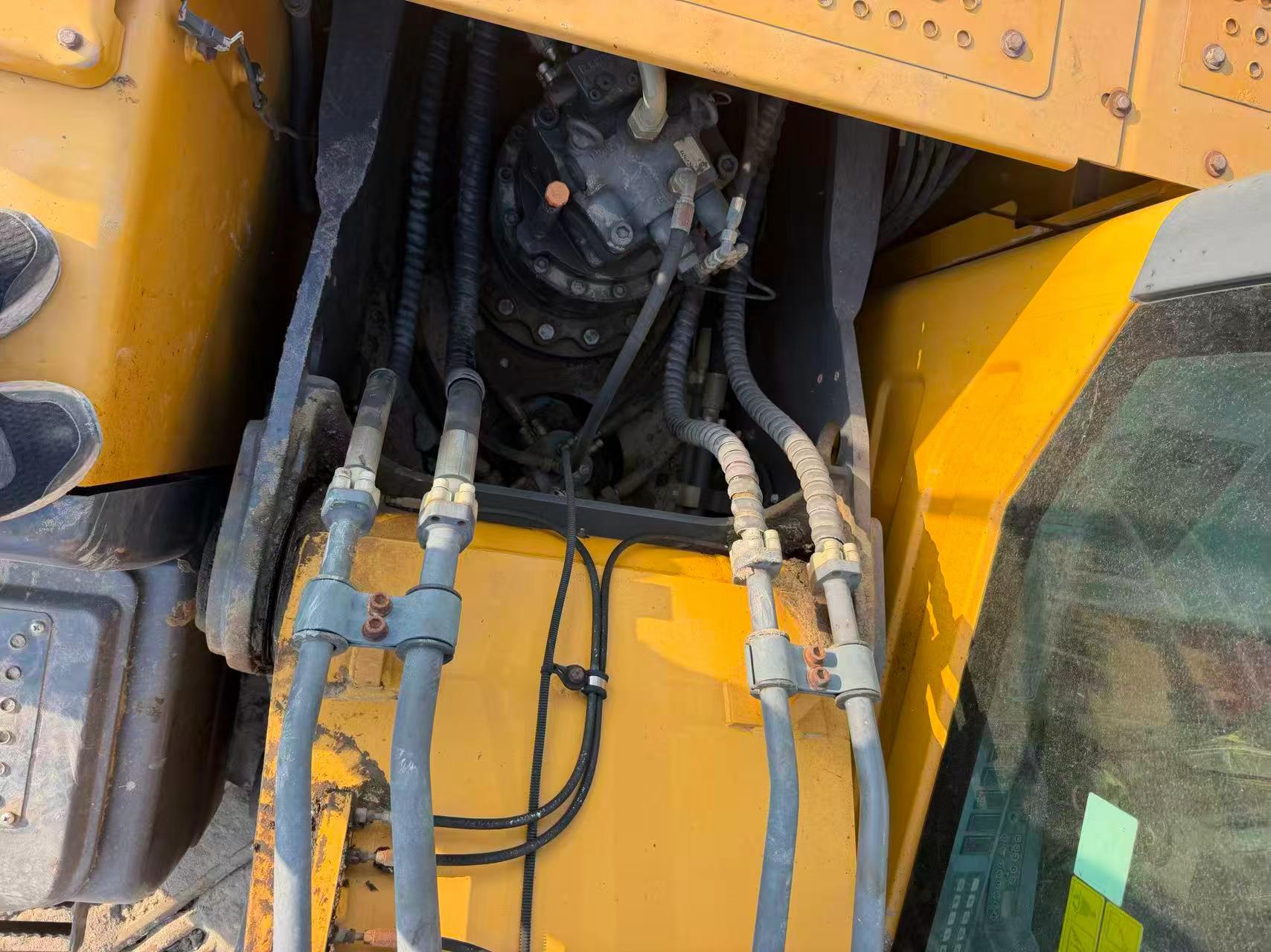 Buy XCMG XE215 Used Excavator / 4