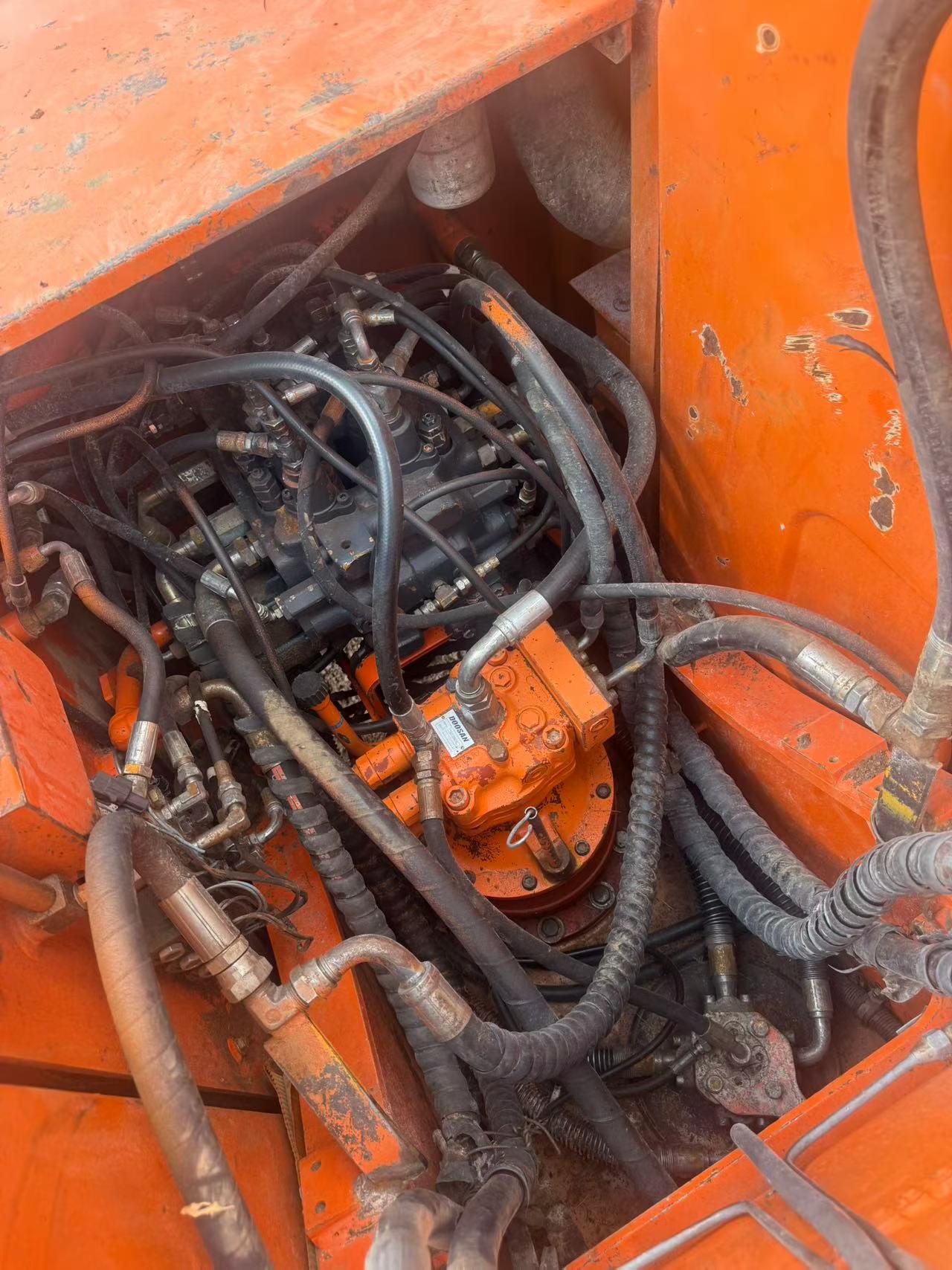 Buy Doosan DH150 Used Excavator / 3