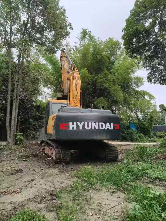 Buy Hyundai R215-7 Used Excavator / 1
