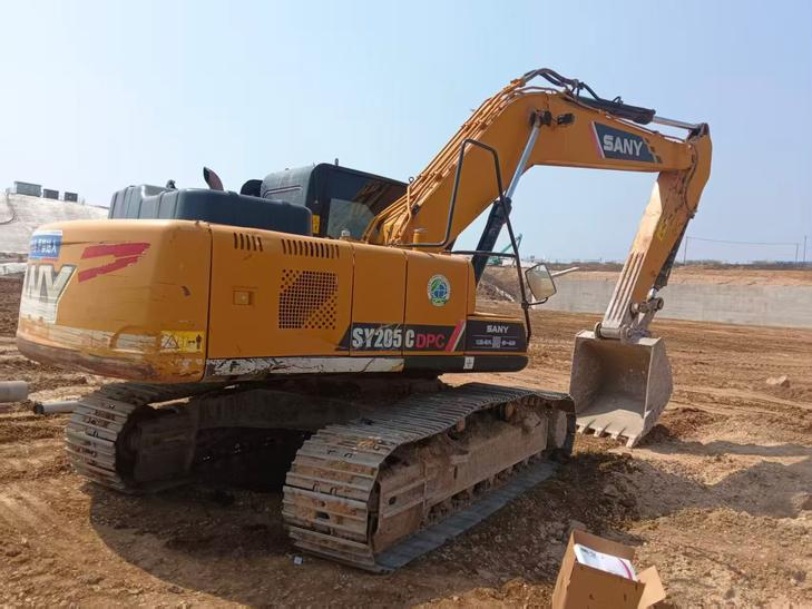 Buy Sany SY205C Used Excavator / 1