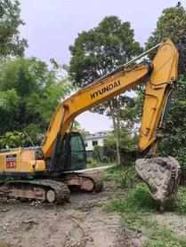 Buy Hyundai R215-7 Used Excavator / 2 Buy Hyundai R215-7 Used Excavator / 2