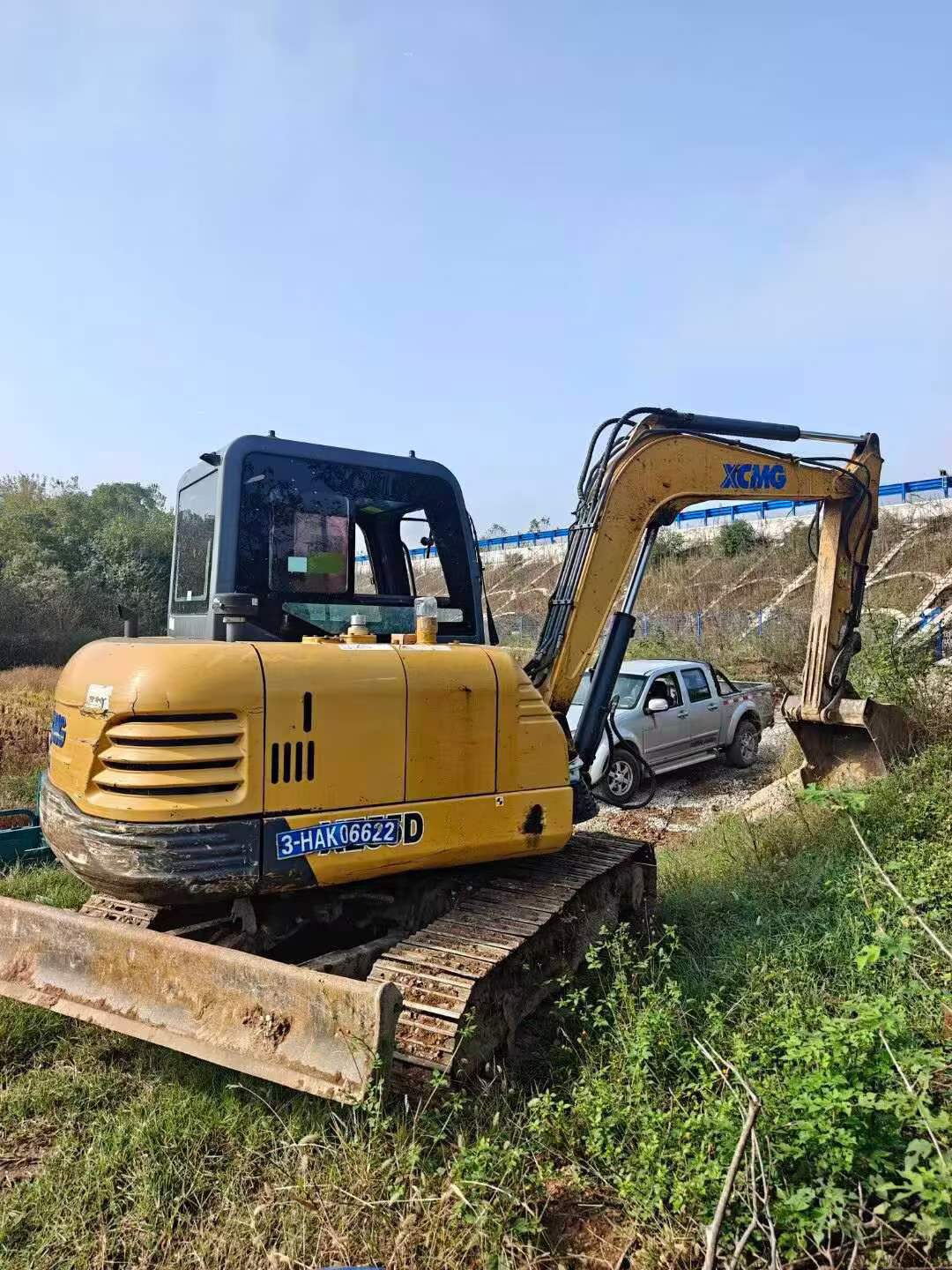 شراء حفارة XCMG XE55D مستعملة / 8