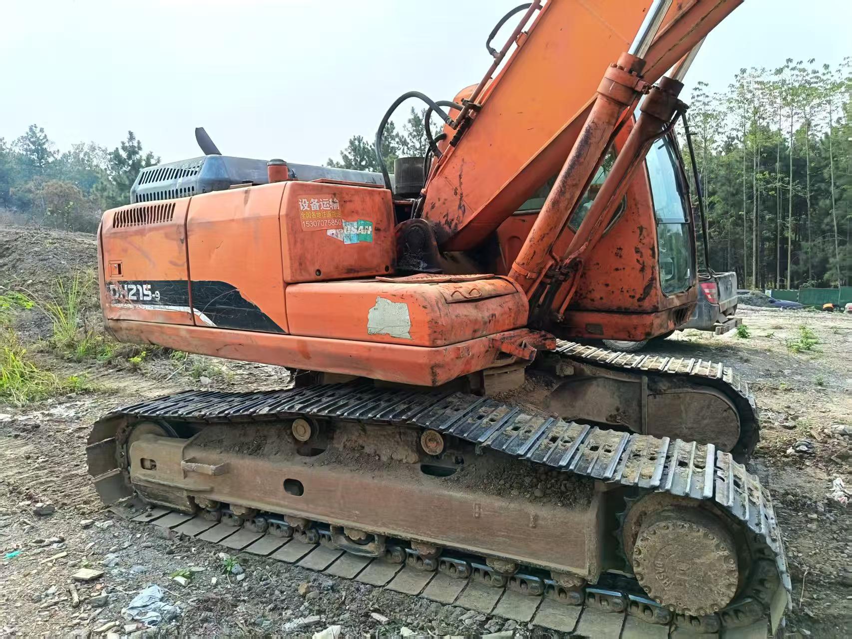 Buy Doosan DH215-9 Used Excavator / 8