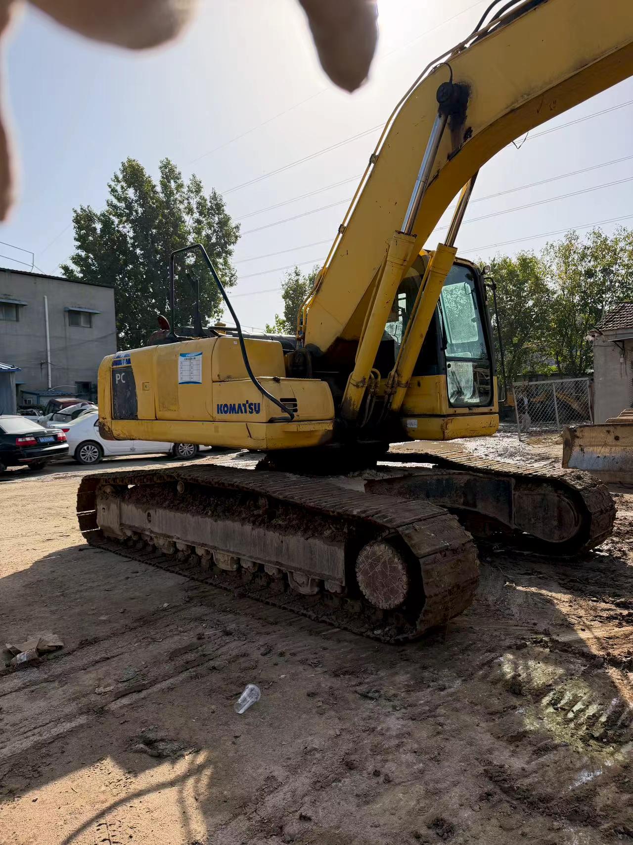 Buy Komatsu PC240-6 Used Excavator / 7