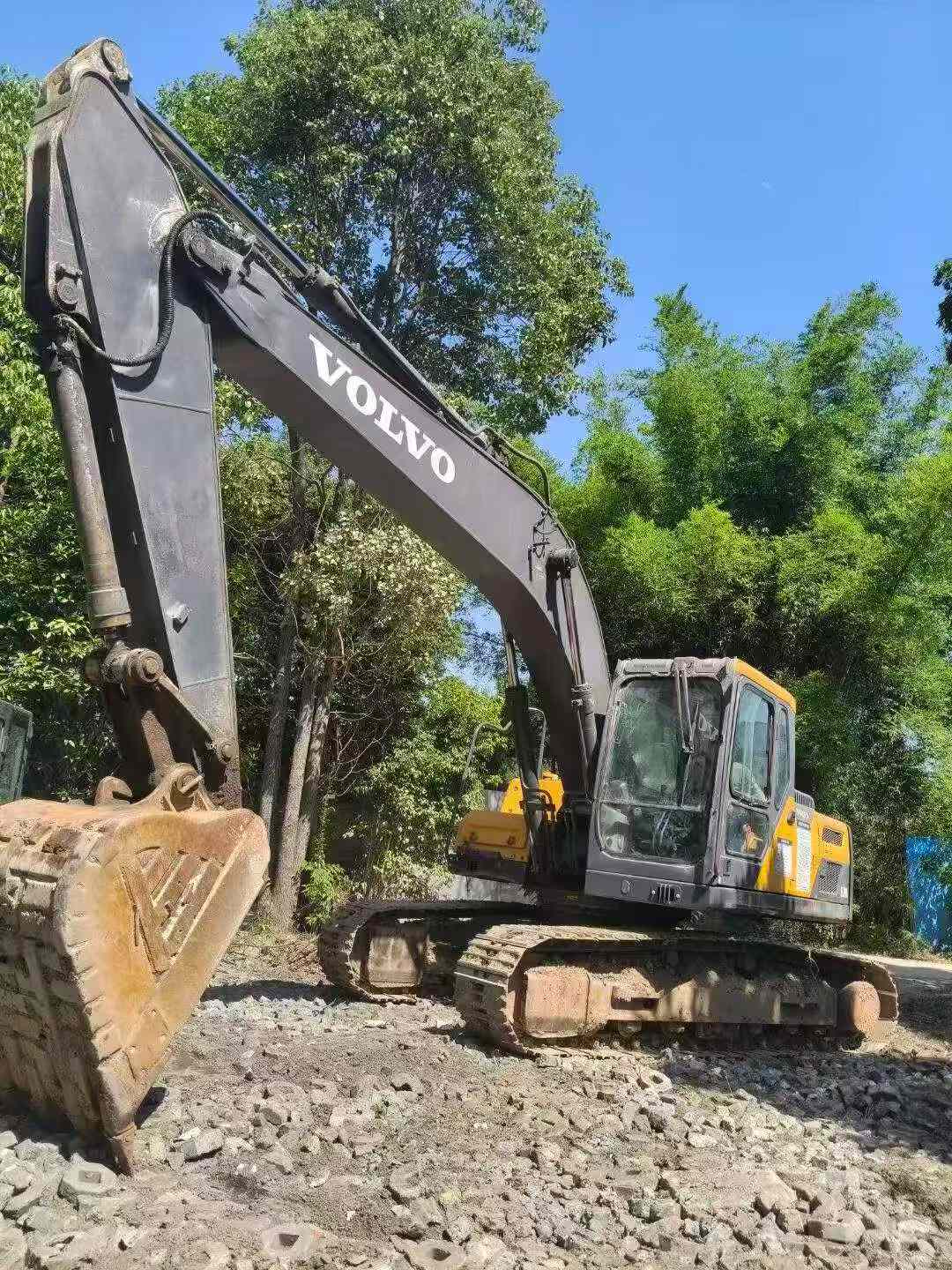 Buy Volvo EC210D Used Excavator / 9