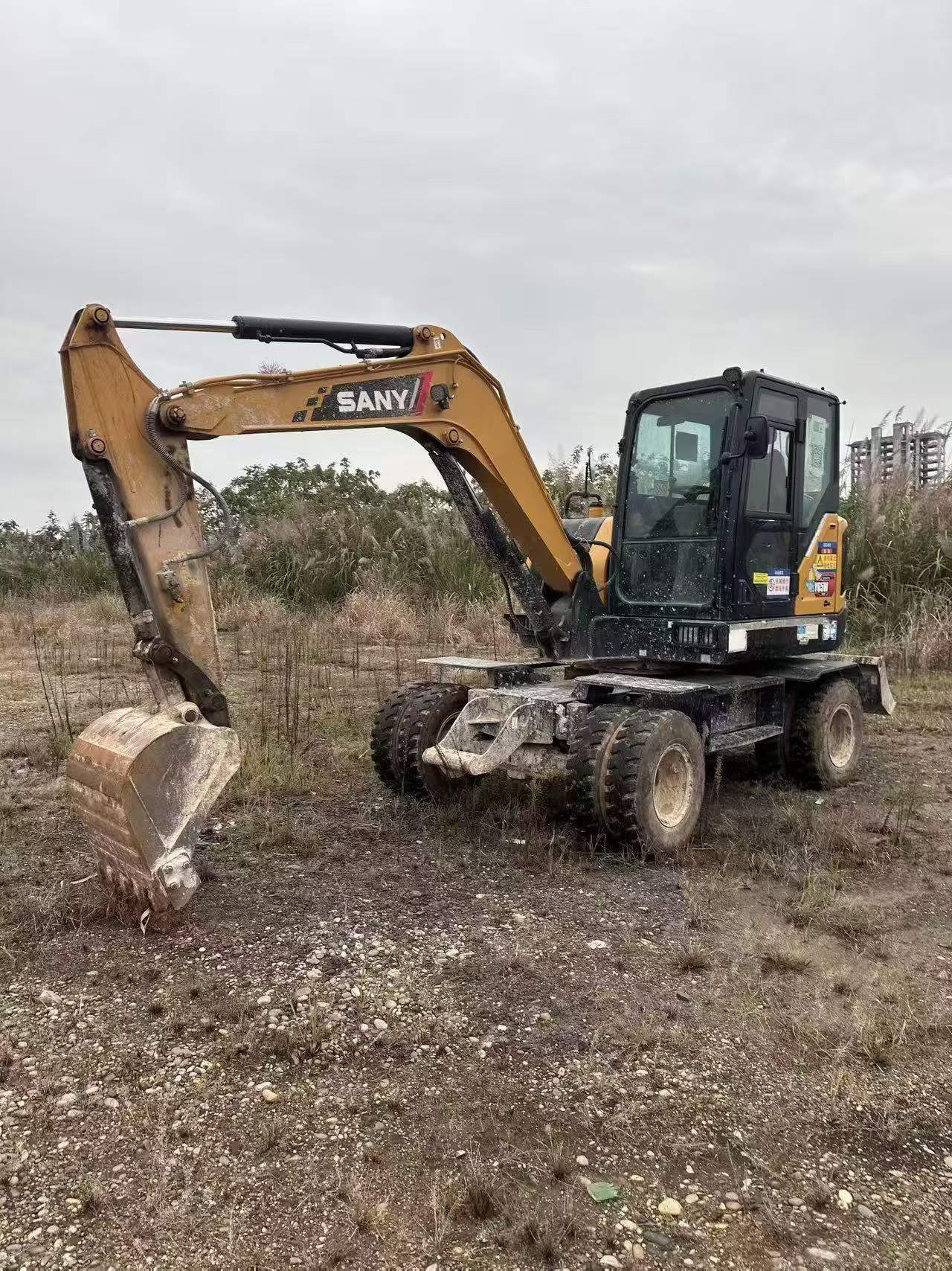 Buy Sany SY65C Used Excavator / 4