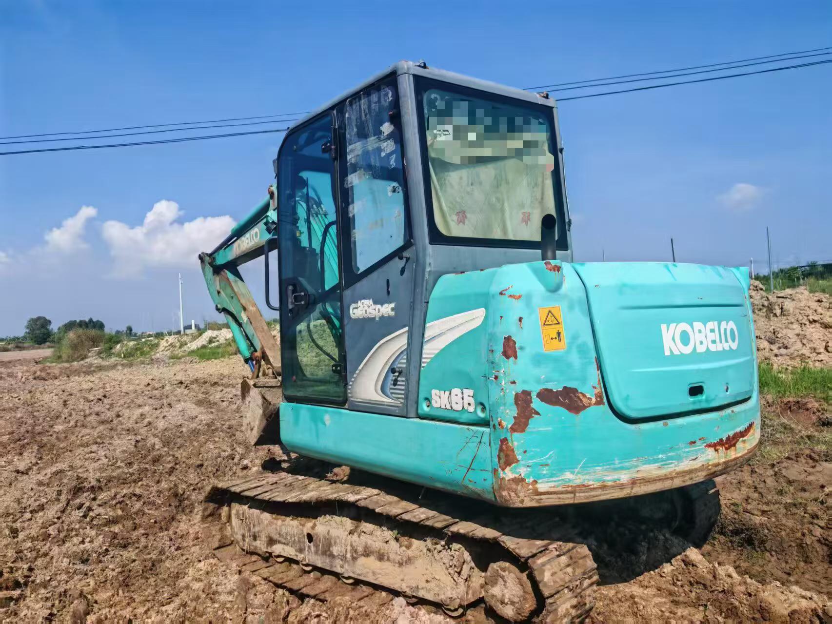 Buy Kobelco SK60-8 Used Excavator / 3