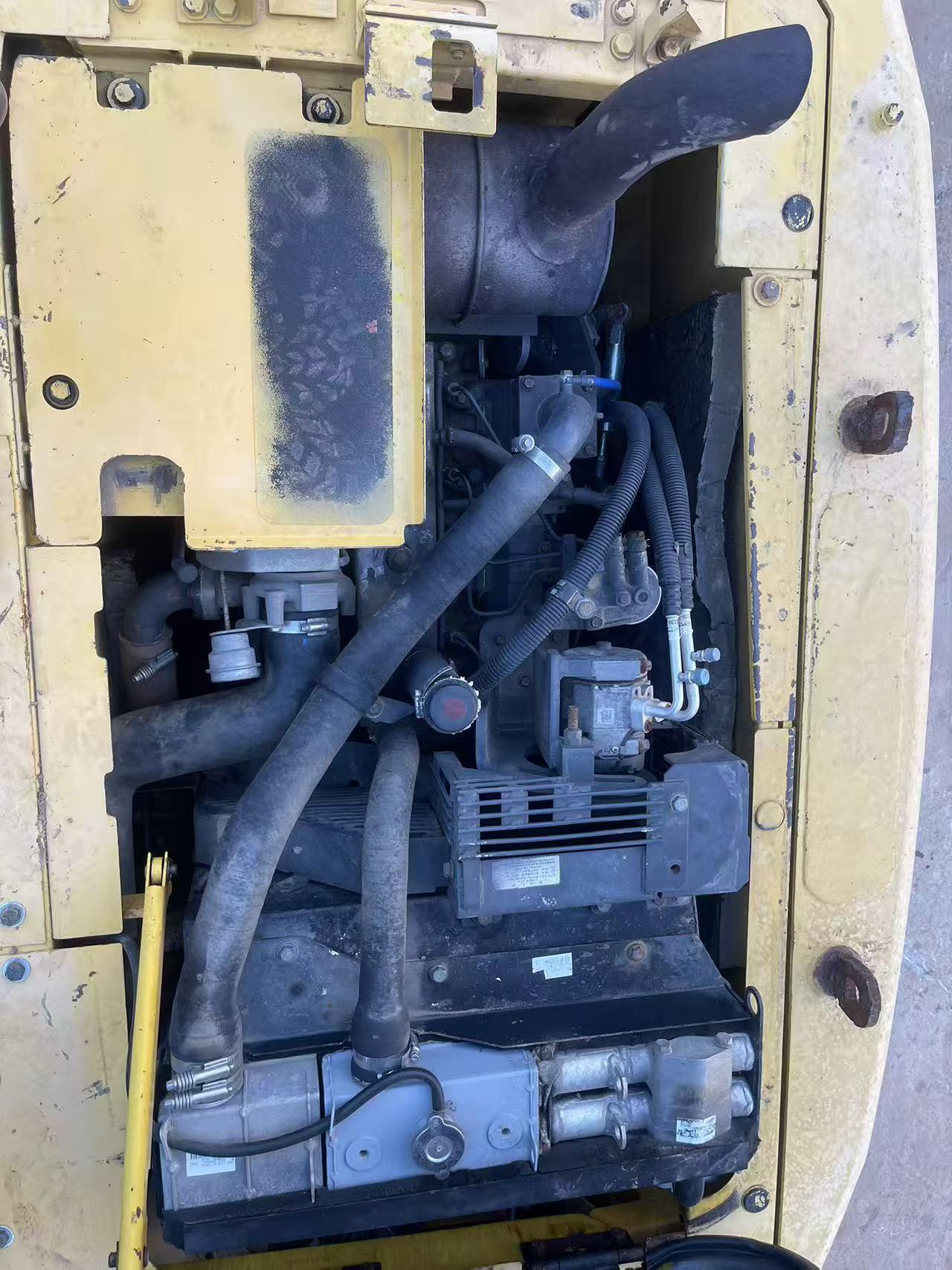 Buy Komatsu PC130-7 Used Excavator / 4