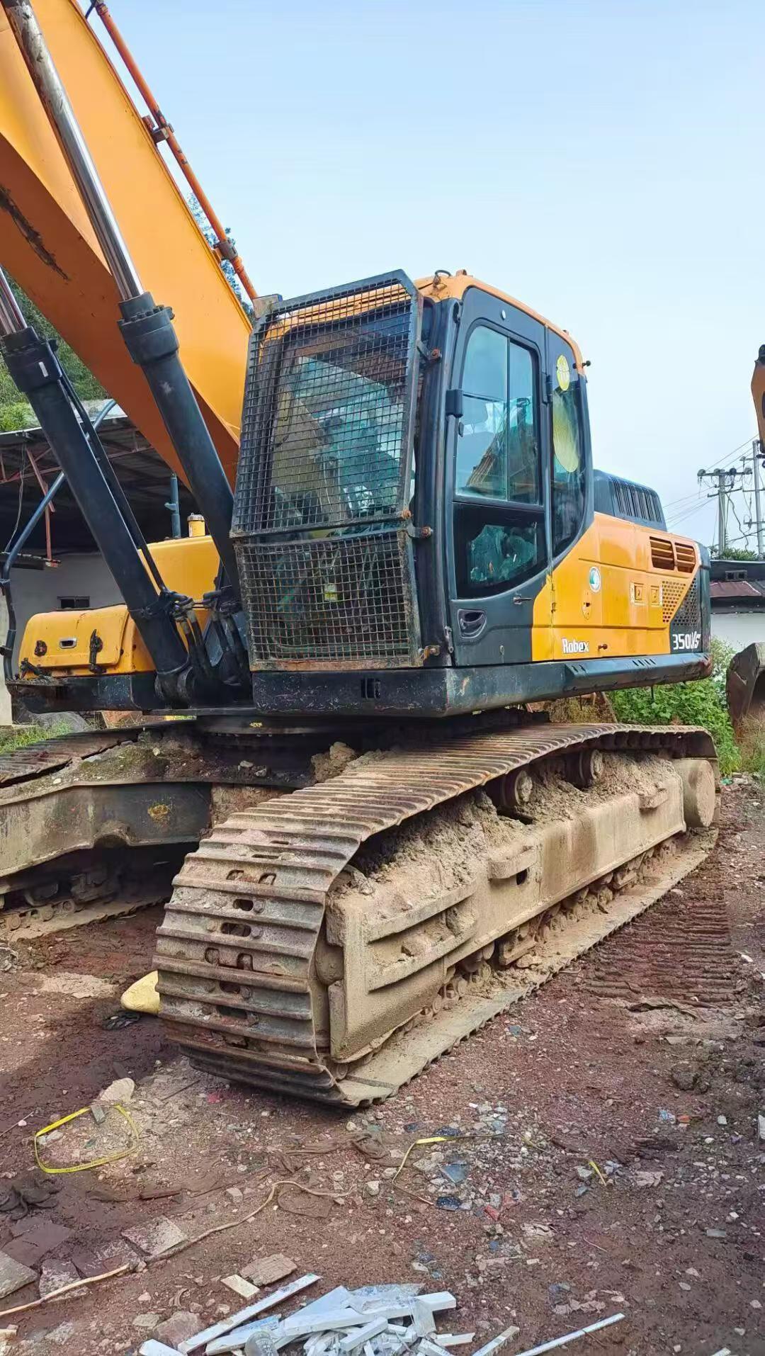 Buy Hyundai R350LVS Used Excavator / 2