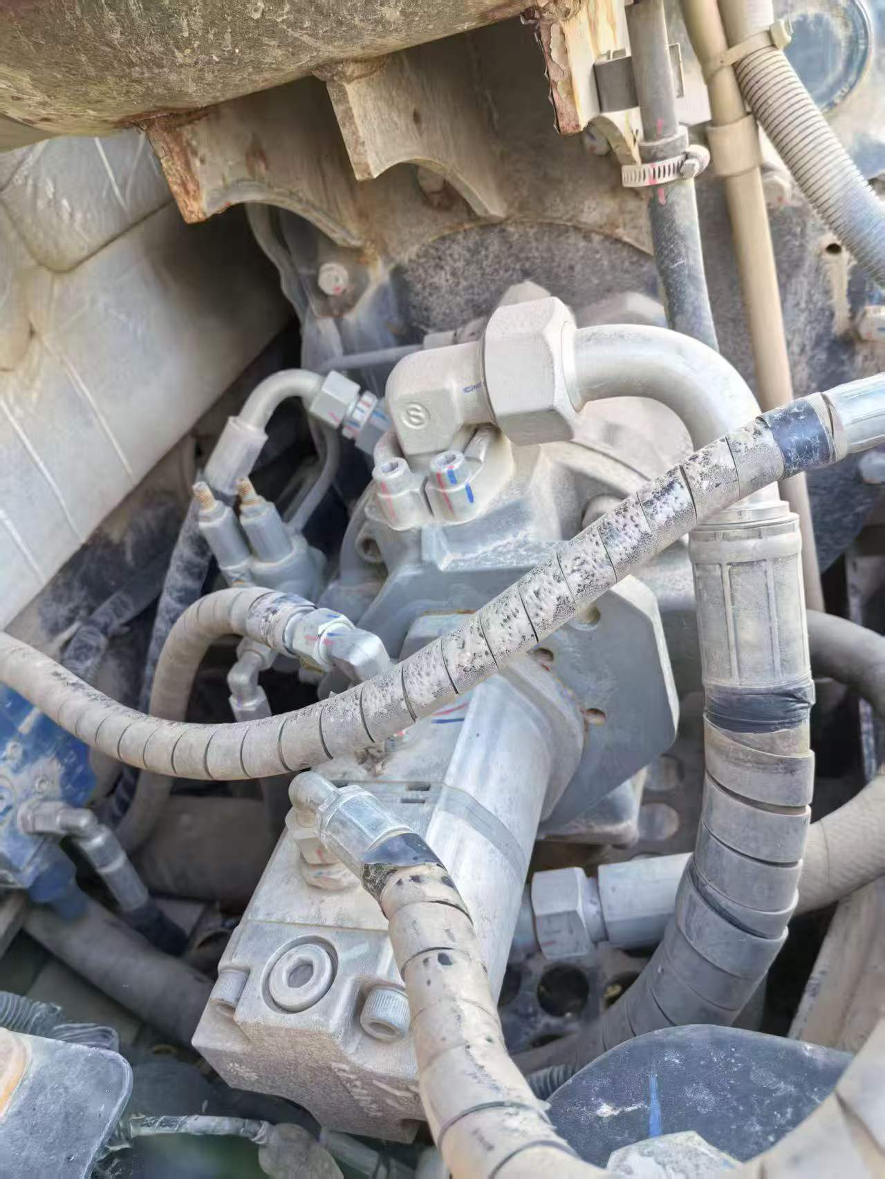 Buy Sany SY65C Used Excavator / 3