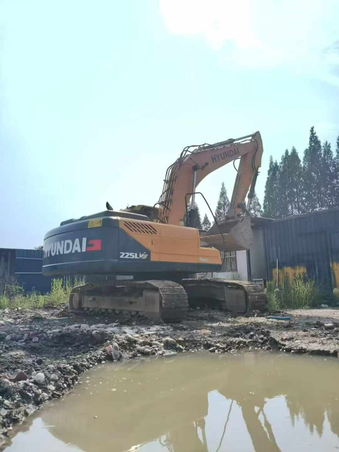 Buy Hyundai R225-7 Used Excavator / 9