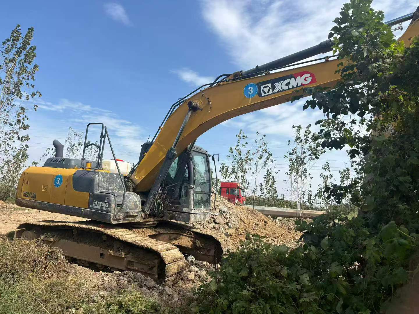 Buy XCMG XE205DA Used Excavator / 2