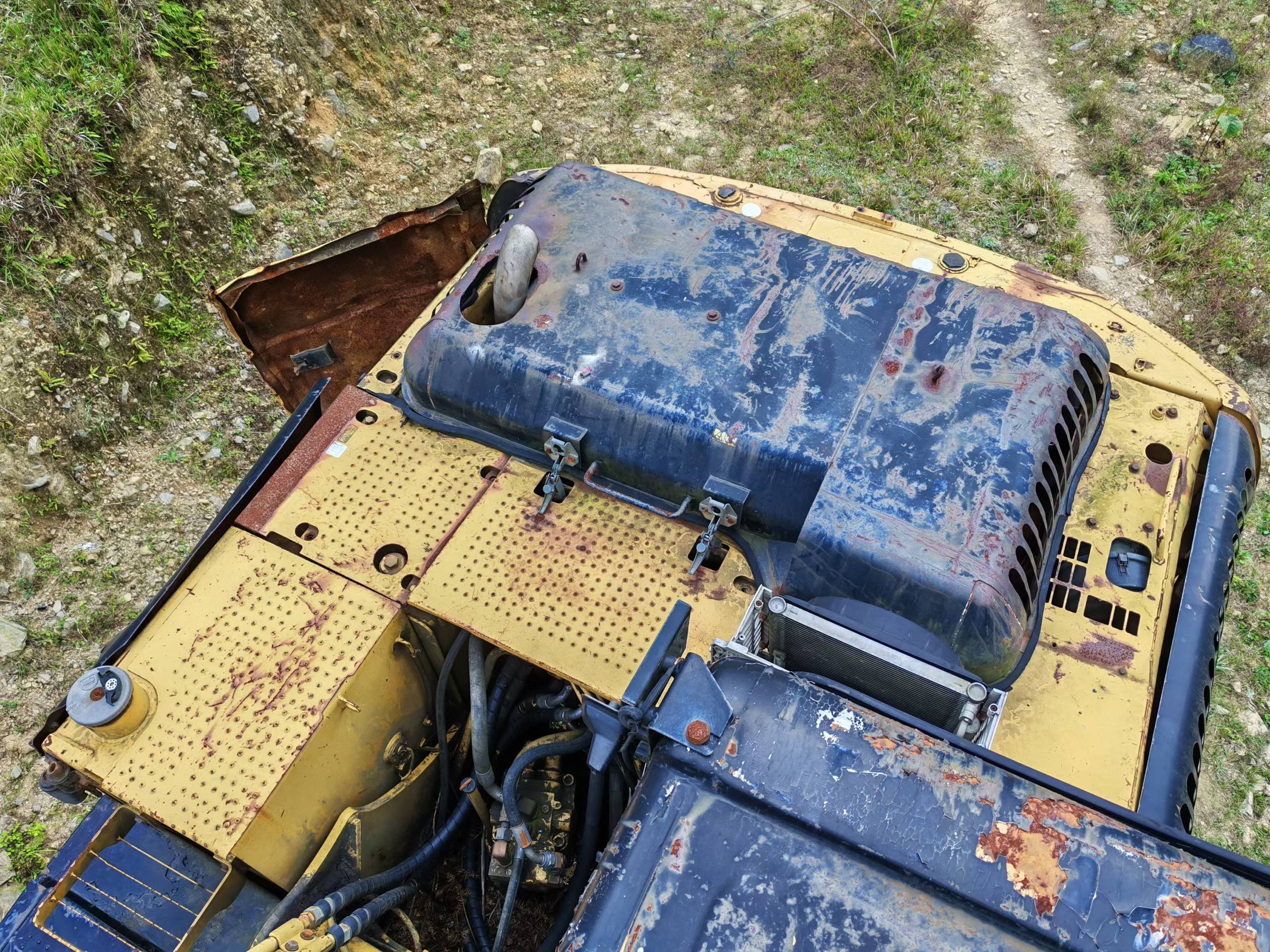 شراء حفارة Caterpillar M318 مستعملة / 6