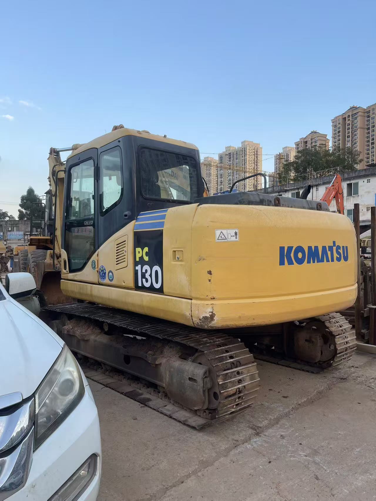 Buy Komatsu PC130-7 Used Excavator / 2