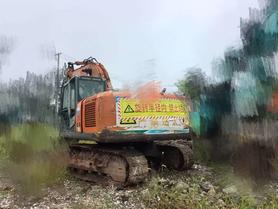Buy Hitachi EX200-3 Used Excavator / 2 Buy Hitachi EX200-3 Used Excavator / 2