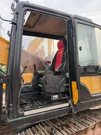 Buy Sany SY215C Used Excavator / 3 Buy Sany SY215C Used Excavator / 3