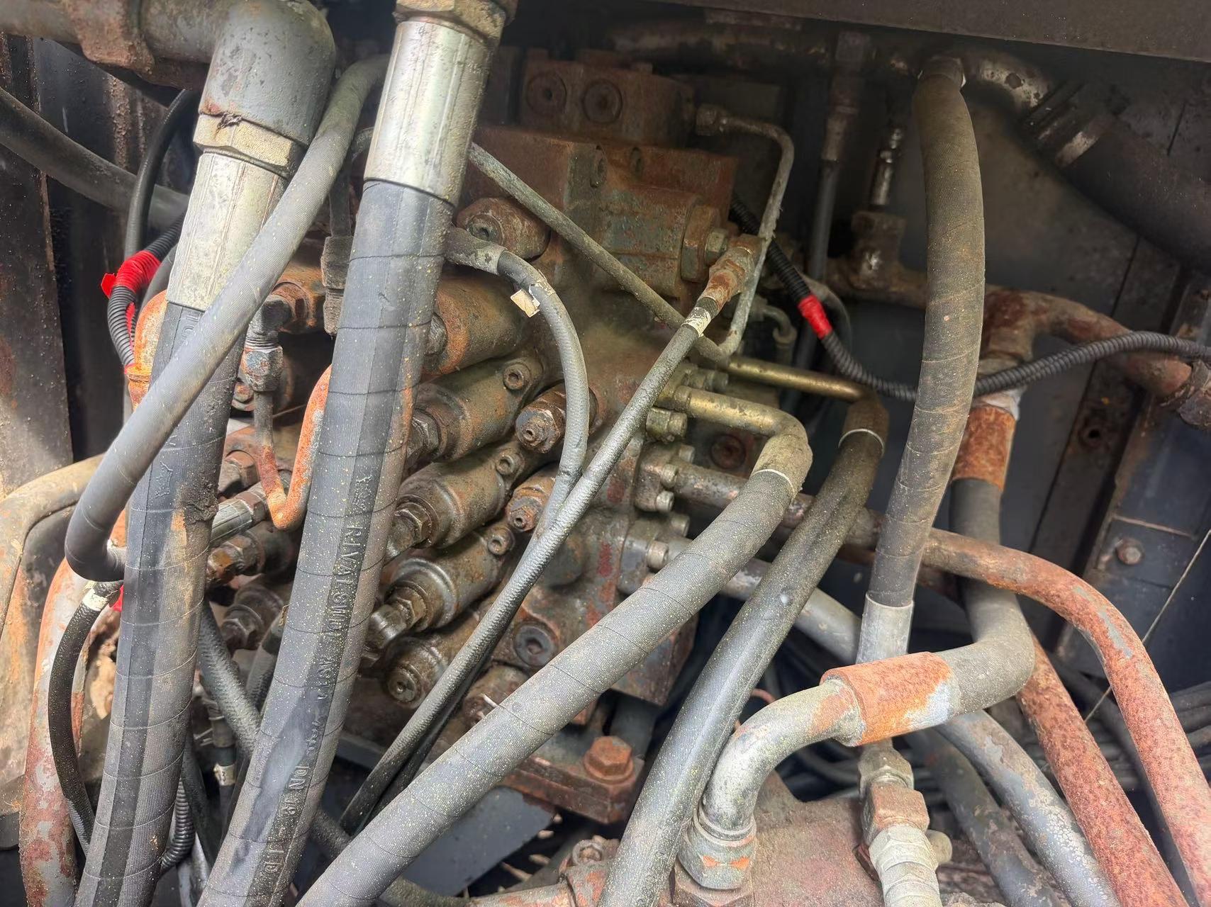 Buy Sumitomo SH120 Used Excavator / 6