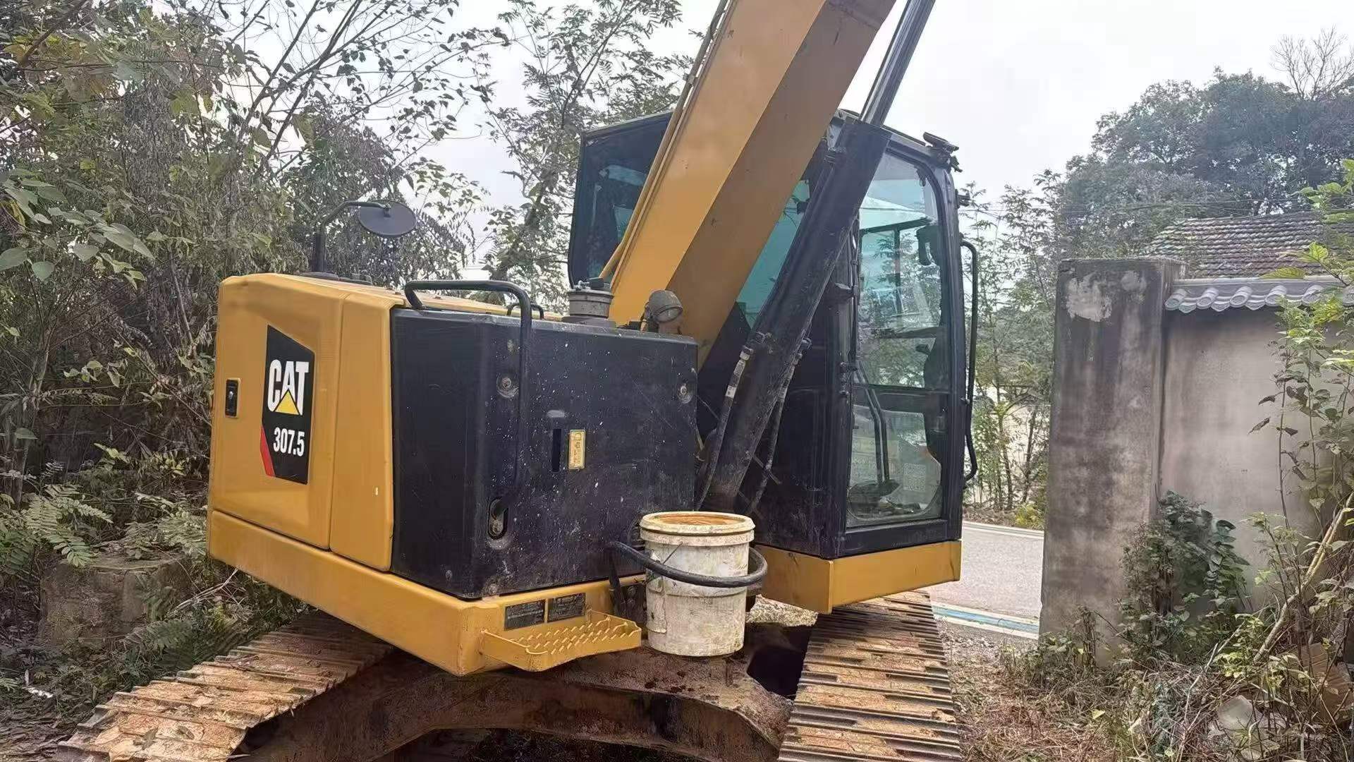 Buy Caterpillar 307B Used Excavator / 8